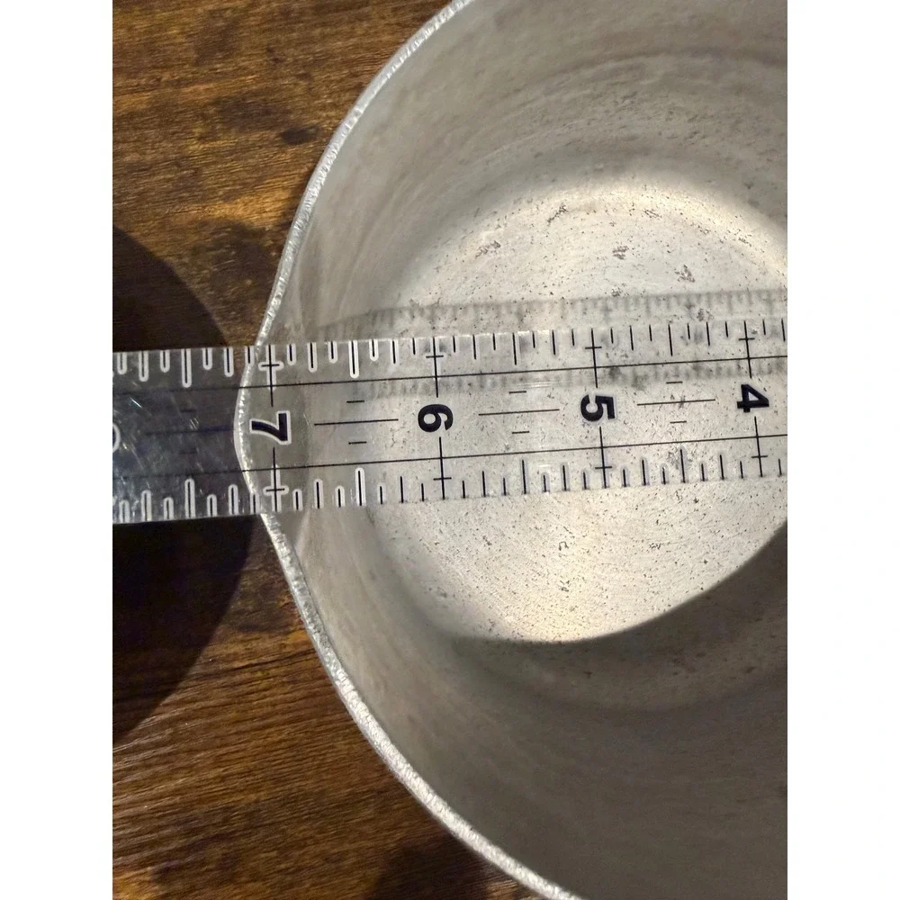 Magnalite Classic 2 Qt Cast Aluminum Saucepan with Lid Si12 k Silver Pot China